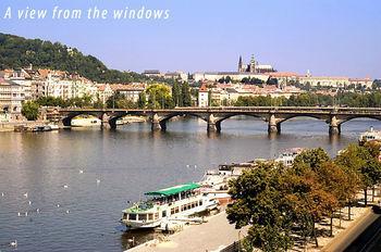& Royal Standard 3* Praga