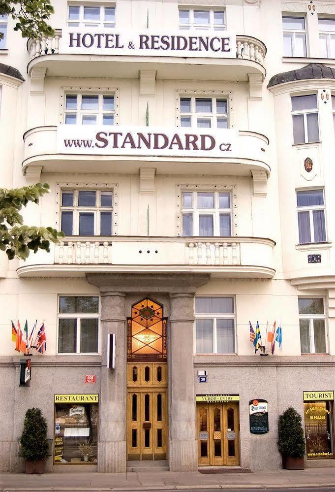 & Royal Standard 3* Praga